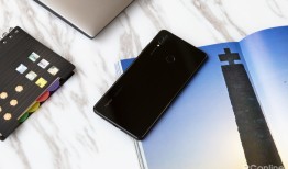 正在阅读：拆解！荣耀Note10 ！The NINE液冷技术让你游戏降5℃拆解！荣耀Note10 ！The NINE液冷技术让你游戏降5℃石墨烯手机「正在阅读：拆解！荣耀Note10 ！The NINE液冷技术让你游戏降5℃拆解！荣耀Note10 ！The NINE液冷技术让你游戏降5℃」