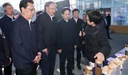 王学军参加西吉县委办公室党支部组织生活会时强调：理论学习要再深入 文稿质量要再提高 内部管理要再规范 保密工作要再加强