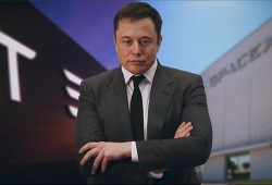 马斯克当初怎么同时拯救的特斯拉和SpaceX的？