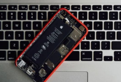 iPhone 13自动重启的原因是什么导致的卡顿问题？苹果手机自动重启是什么原因「iPhone 13自动重启的原因是什么导致的卡顿问题？」