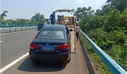 平度汽车脱困_汽车24小时救援｜汽车脱困