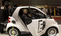 马斯克当初怎么同时拯救的特斯拉和SpaceX的？